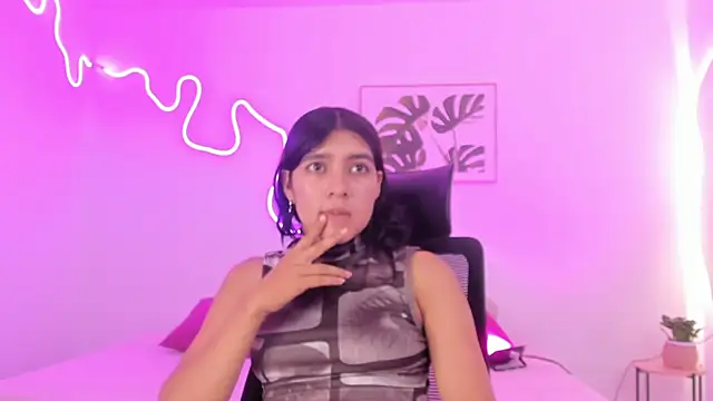 Cherrydollxx online show from 26, 10, 2025