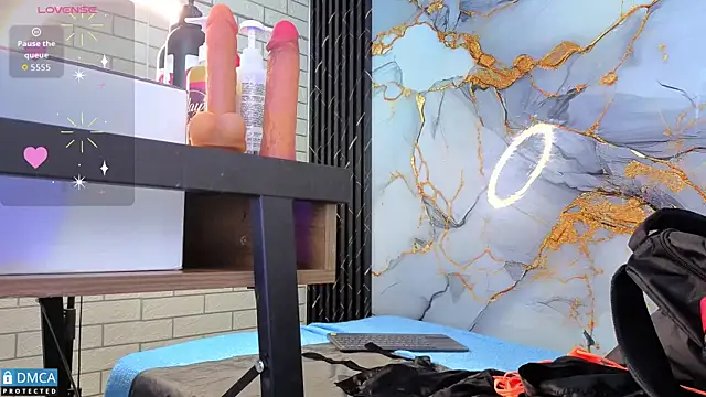 nena cupcake  online show from 26, 11, 2025