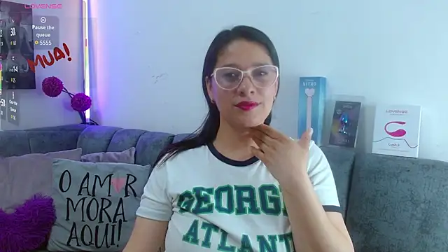 Snapshot of Alana_steel_1 chatting on 29, 4, 2026 Alana steel 1 online show from 29, 4, 2026