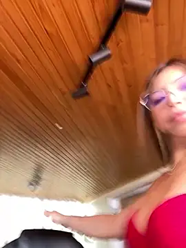 Maddy Piink online show from 20, 2, 2026