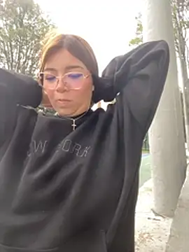 Snapshot of Maddy_Piink chatting on 12, 3, 2026 Maddy Piink online show from 12, 3, 2026