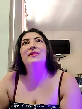 Snapshot of lina_maria99 chatting on 10, 9, 2025 lina maria99 online show from 10, 9, 2025