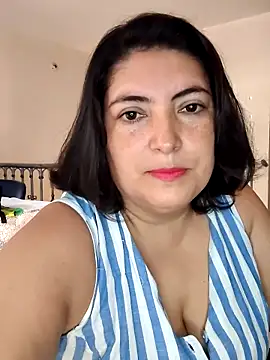 Snapshot of lina_maria99 chatting on 23, 9, 2025 lina maria99 online show from 23, 9, 2025