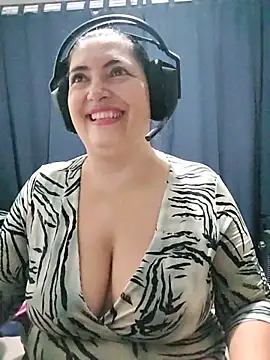 lina maria99 online show from 28, 10, 2025