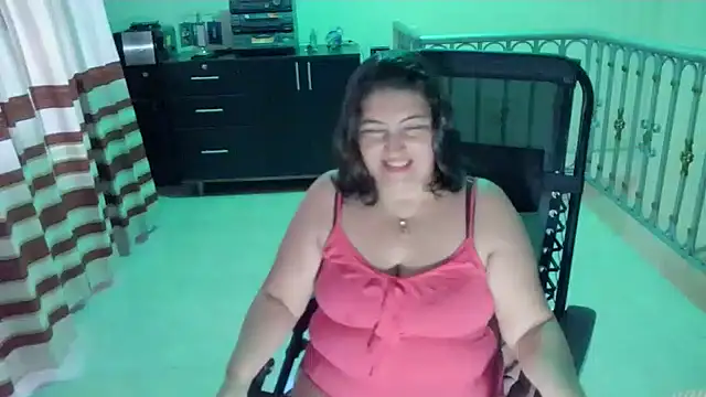 Snapshot of lina_maria99 chatting on 21, 4, 2026 lina maria99 online show from 21, 4, 2026