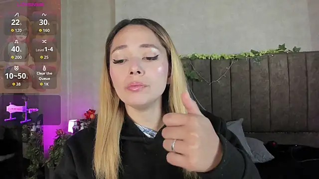 LanaMills  online show from 17, 4, 2026