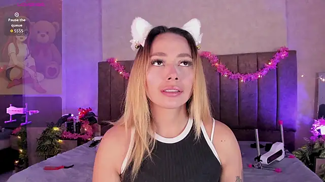 LanaMills  online show from 22, 5, 2026