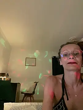 Snapshot of Chris06d22@xh chatting on 4, 8, 2026 Chris06d22xh online show from 4, 8, 2026