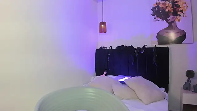 elisabethflores online show from 30, 10, 2025