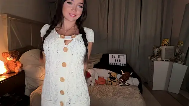 Snapshot of emmyfawn chatting on 26, 5, 2026 emmyfawn online show from 26, 5, 2026