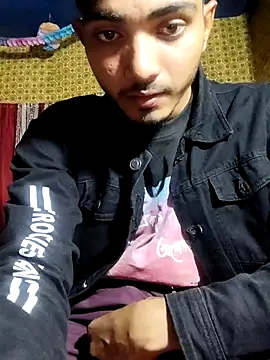 Snapshot of Hot-_couple chatting on 14, 1, 2026 Hot- couple online show from 14, 1, 2026