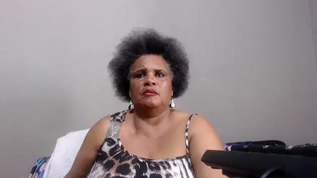 Snapshot of GrandBustyMelon chatting on 5, 3, 2026 GrandBustyMelon online show from 5, 3, 2026