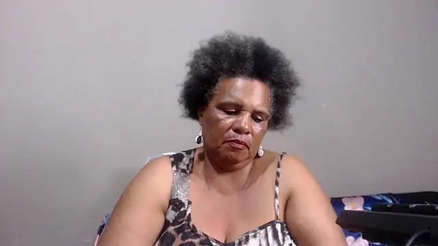 Snapshot of GrandBustyMelon chatting on 6, 3, 2026 GrandBustyMelon online show from 6, 3, 2026