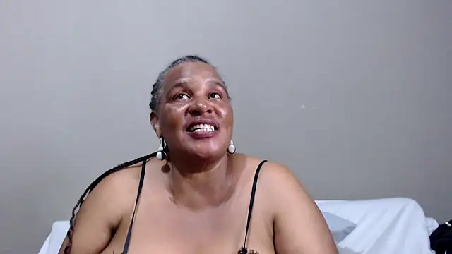 Snapshot of GrandBustyMelon chatting on 31, 3, 2026 GrandBustyMelon online show from 31, 3, 2026