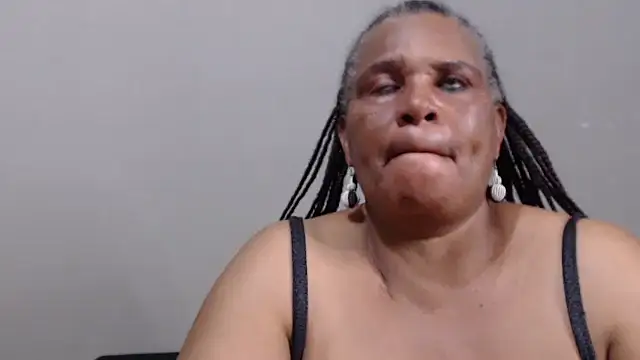Snapshot of GrandBustyMelon chatting on 6, 4, 2026 GrandBustyMelon online show from 6, 4, 2026