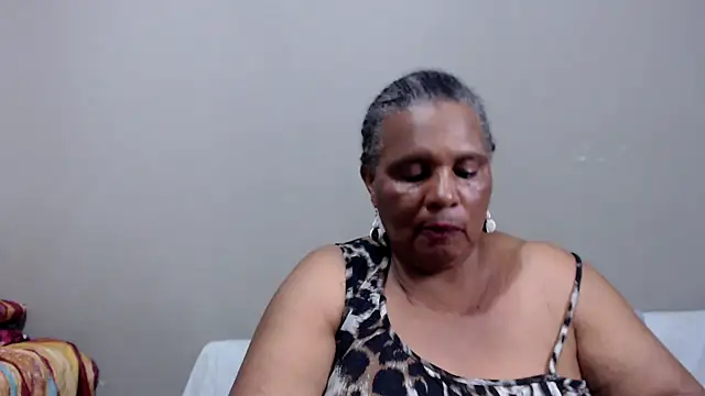 Snapshot of GrandBustyMelon chatting on 14, 4, 2026 GrandBustyMelon online show from 14, 4, 2026