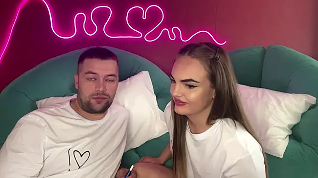 deeplookscouple online show from 19, 9, 2025