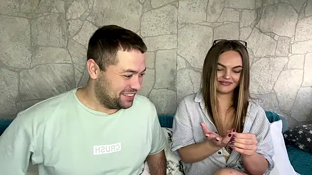 deeplookscouple online show from 7, 10, 2025