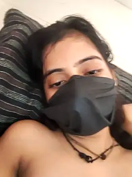 Hot-komall online show from 5, 10, 2025