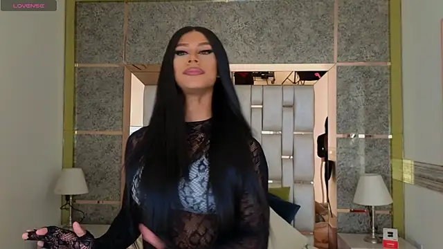 Snapshot of beauty_nina chatting on 25, 5, 2026 beauty nina online show from 25, 5, 2026