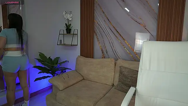 MilaCrave online show from 1, 10, 2025