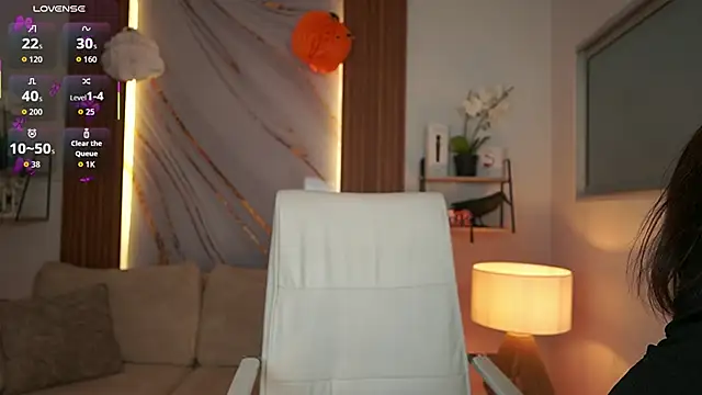 MilaCrave online show from 24, 10, 2025