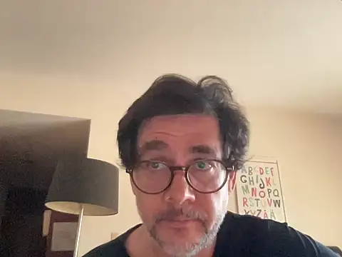 Snapshot of democratic chatting on 1, 8, 2026 democratic online show from 1, 8, 2026