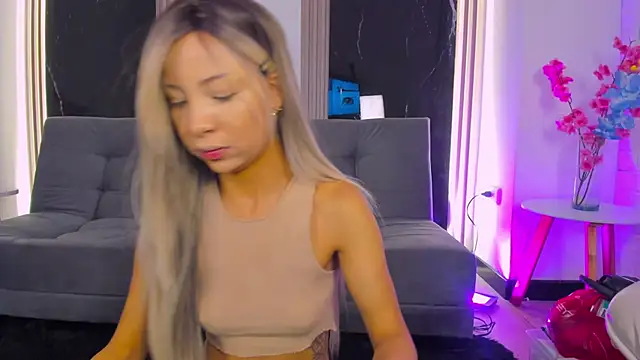 jennie whitee online show from 20, 11, 2025