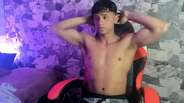 ZYZZ1312 online show from 17, 4, 2026