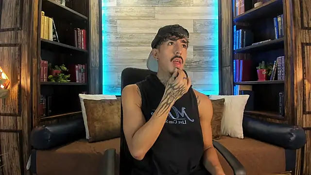 Snapshot of Donovan_Desmond chatting on 9, 10, 2025 Donovan Desmond online show from 9, 10, 2025