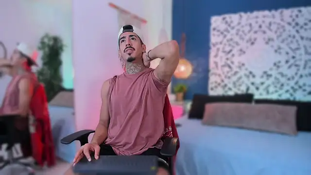 Snapshot of Donovan_Desmond chatting on 4, 2, 2026 Donovan Desmond online show from 4, 2, 2026