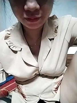 Mie rose online show from 24, 9, 2025