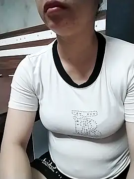 Mie rose online show from 11, 4, 2026