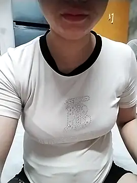 Mie rose online show from 15, 4, 2026