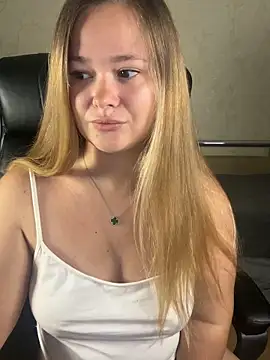 Snapshot of CaramelleSugar_ chatting on 20, 9, 2025 CaramelleSugar online show from 20, 9, 2025