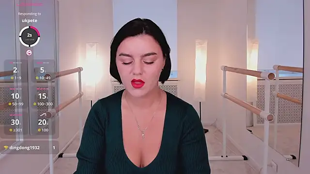 moodberry online show from 6, 10, 2025