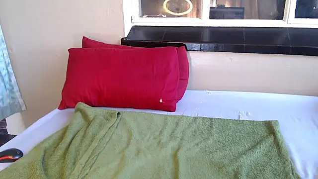 PetiteEbonyBabe online show from 22, 11, 2025