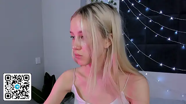 Anellyball online show from 18, 3, 2026