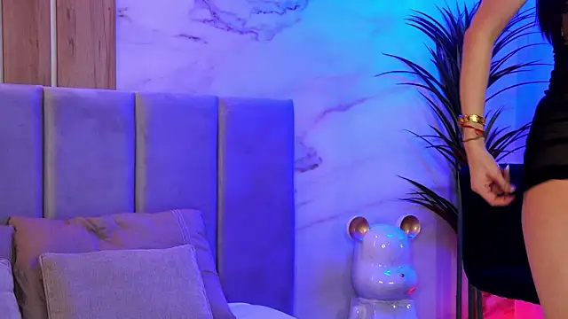 EllyLynn online show from 15, 2, 2026