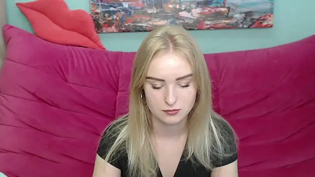 Snapshot of SofySofty chatting on 23, 9, 2025 SofySofty online show from 23, 9, 2025