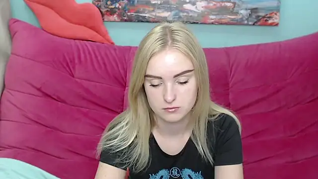 Snapshot of SofySofty chatting on 3, 10, 2025 SofySofty online show from 3, 10, 2025