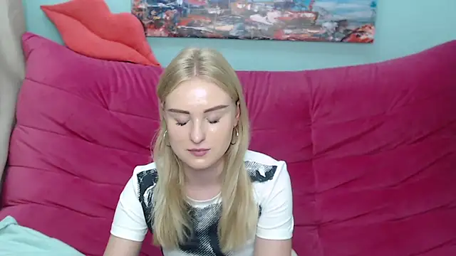 Snapshot of SofySofty chatting on 4, 10, 2025 SofySofty online show from 4, 10, 2025