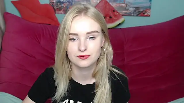 Snapshot of SofySofty chatting on 11, 10, 2025 SofySofty online show from 11, 10, 2025