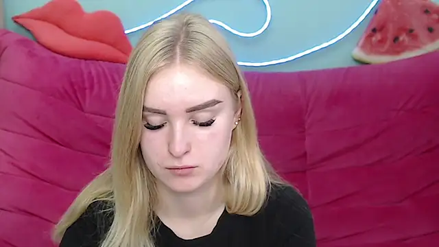 Snapshot of SofySofty chatting on 14, 11, 2025 SofySofty online show from 14, 11, 2025