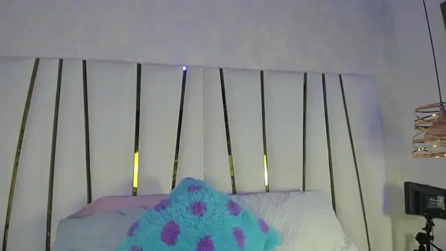 bonnie sm online show from 3, 10, 2025