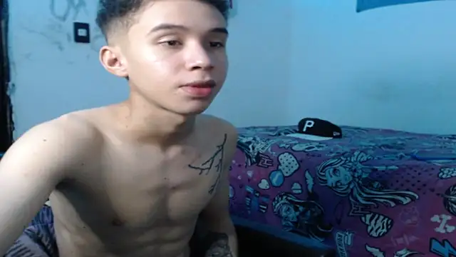 Snapshot of whiteboy69902 chatting on 23, 10, 2025 whiteboy69902 online show from 23, 10, 2025