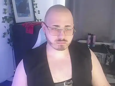 Snapshot of FabianKinky chatting on 10, 9, 2025 FabianKinky online show from 10, 9, 2025
