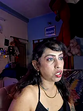 Snapshot of Love_Beauty01 chatting on 11, 6, 2026 Love Beauty01 online show from 11, 6, 2026