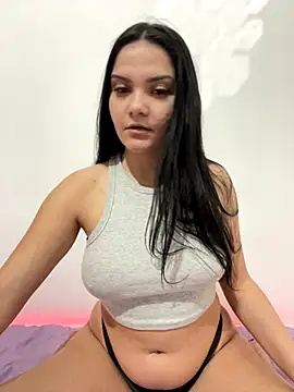 Snapshot of Selena_y chatting on 16, 11, 2025 Selena y online show from 16, 11, 2025