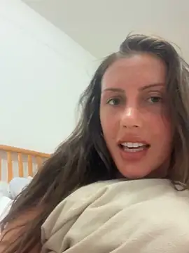 MilaRenee online show from 30, 10, 2025